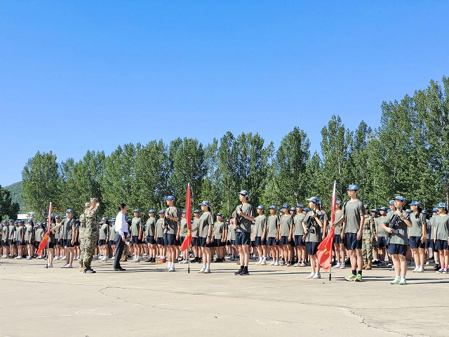 ������ѵ����