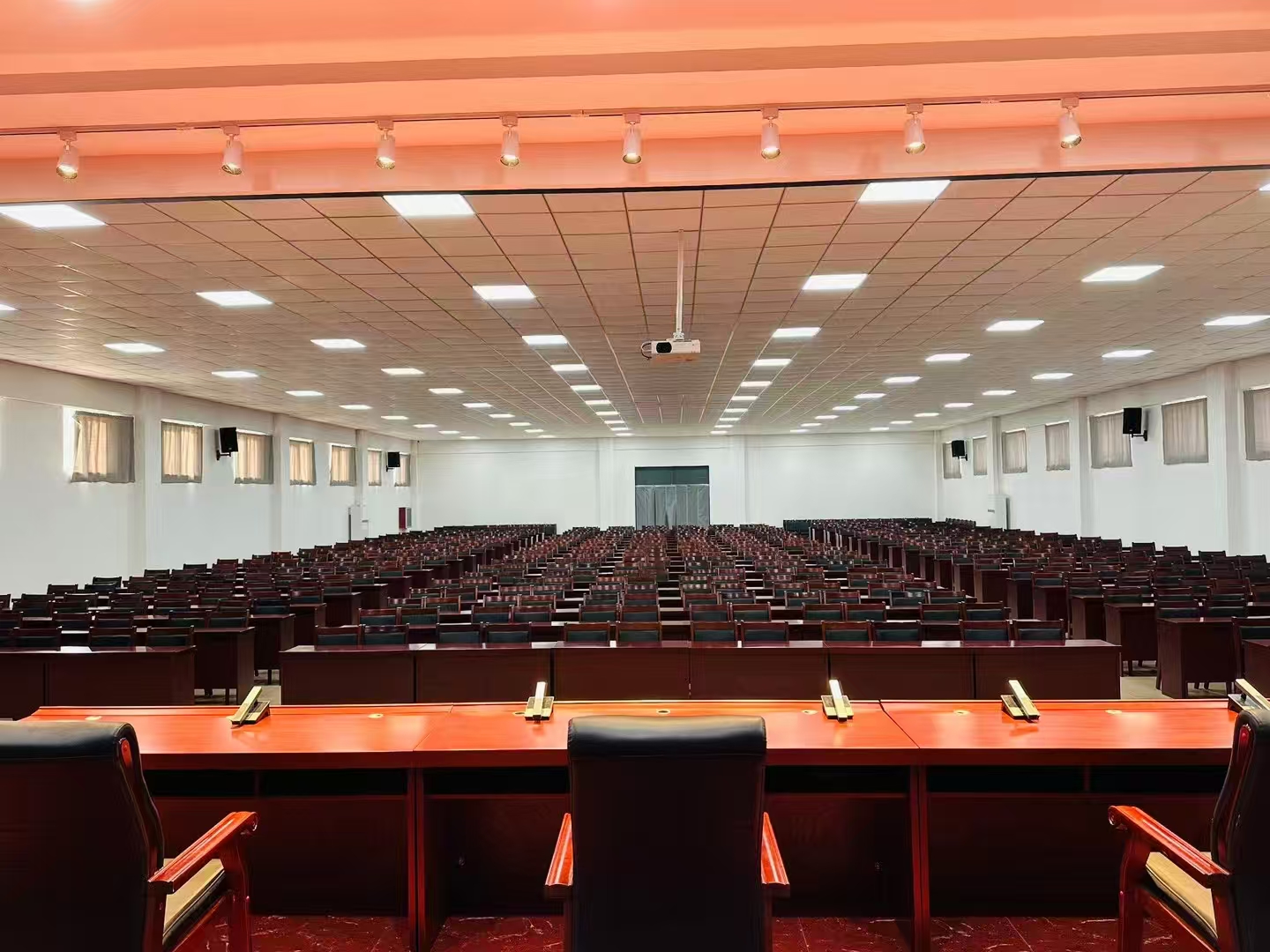 ������ѵ����